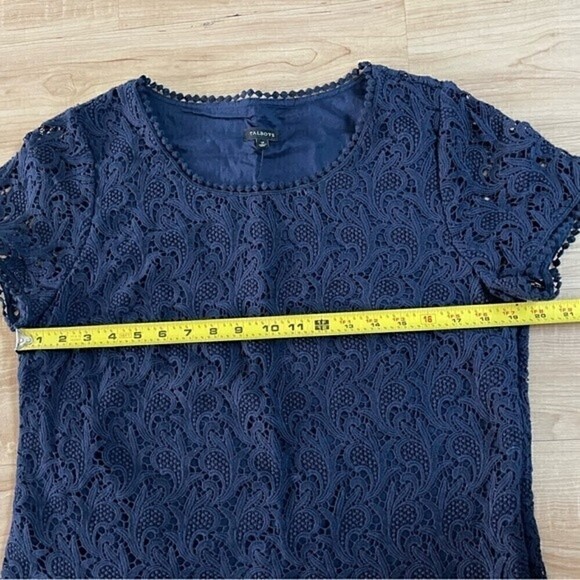 Talbots Blue Short Sleeve Scoop Neck Lace Top Lined | Size 12 - Picture 11 of 13